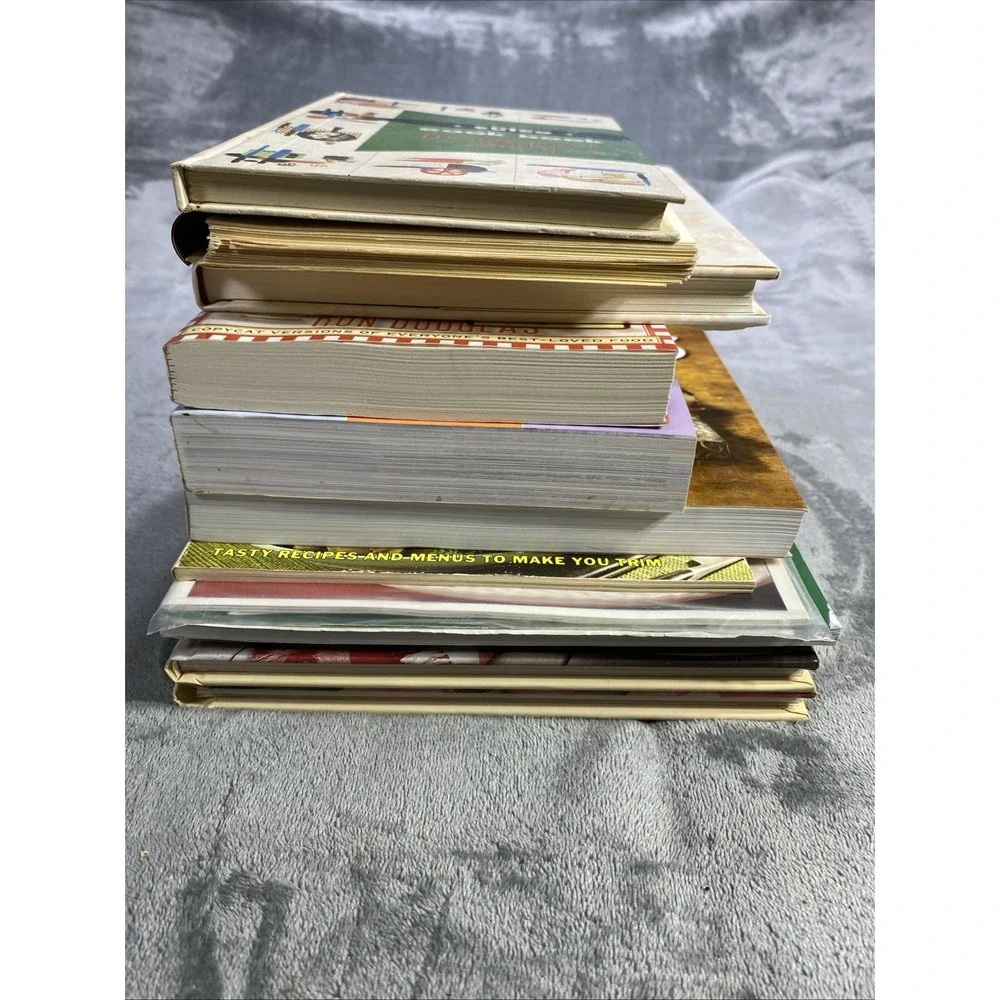 Vintage Recipe Cook Book Magazine Lot of 27 Pillsbury Taste of Home BettyCrocker